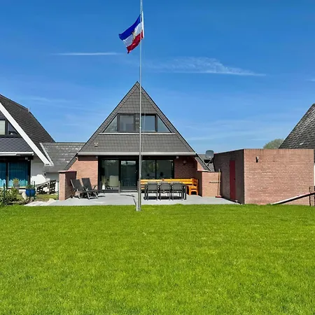 Ufer-113 Holiday home *